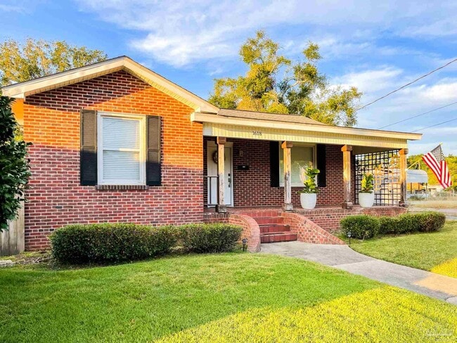 Photo - 1618 W Garden St