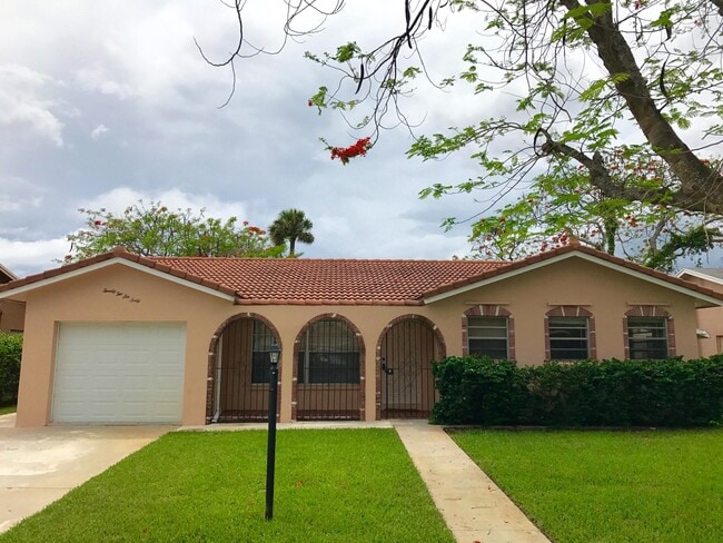 Building Photo - 22660 SW 64th Way Rental