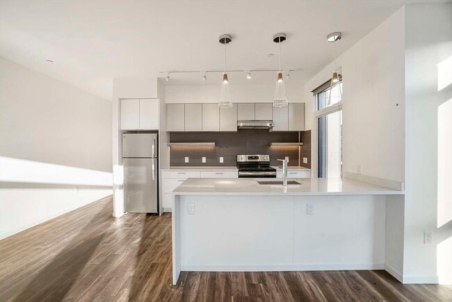 Photo - 839 Beacon St Unit 406