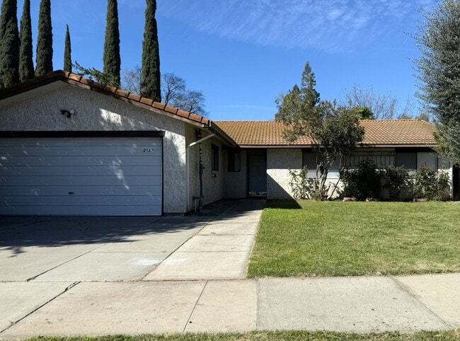 Photo - 3/2 with pool near Merced College