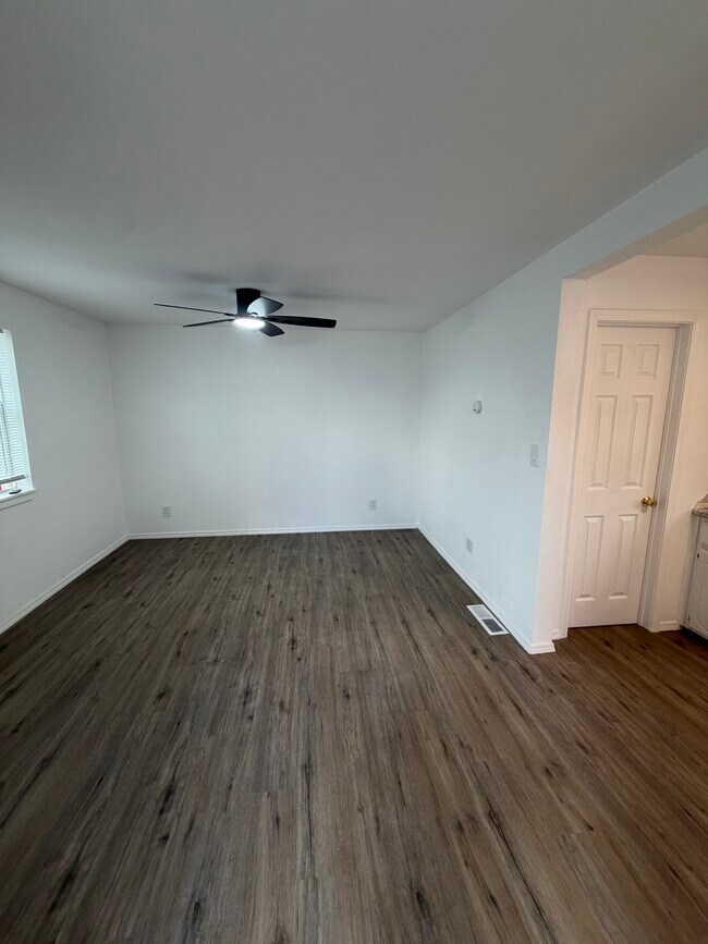 Photo - 716 N 18th St