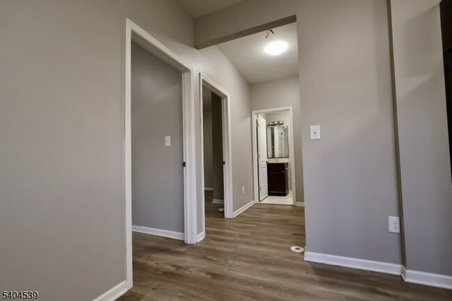 Photo - 456 Avon Ave Unidad 3L