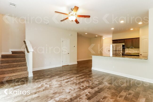Photo - 613 Ferguson Ln