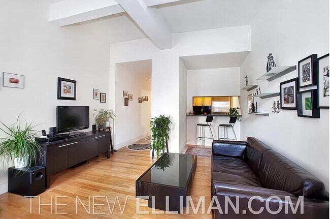 Photo - 88 Greenwich St Unit 812