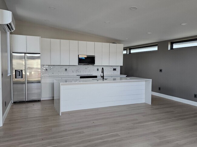 Photo - 1615 E 22nd St