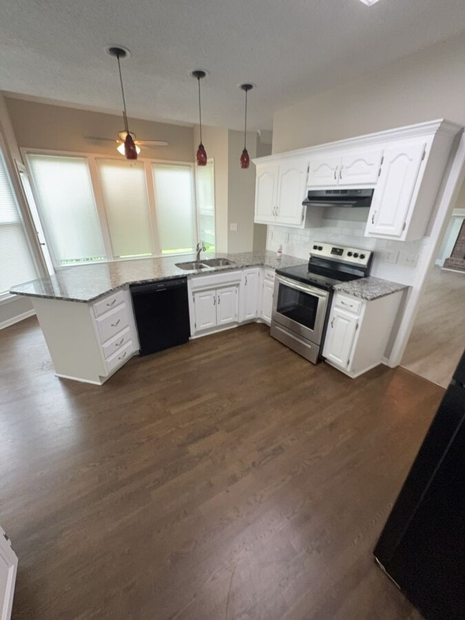 Photo - 5 BR/2.5BA | Newly Renovated 2 Story Single Family Home | Separate room | 1-Car Covered Parking |...