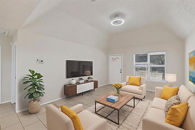 Photo - 207 W Owens St