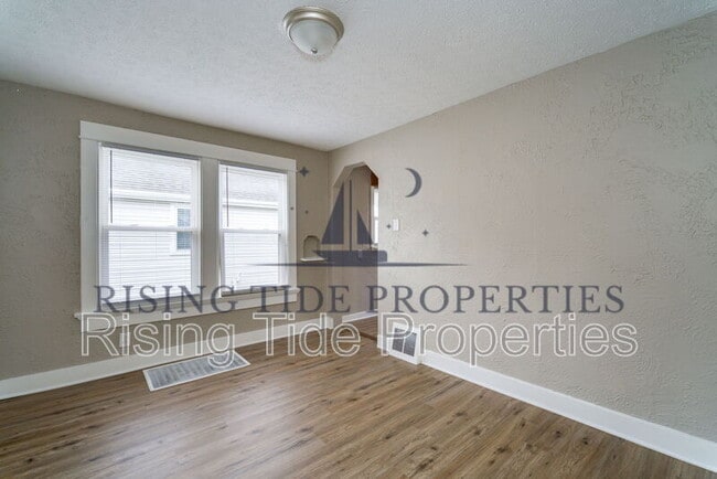 Photo - 1238 Colwick Dr