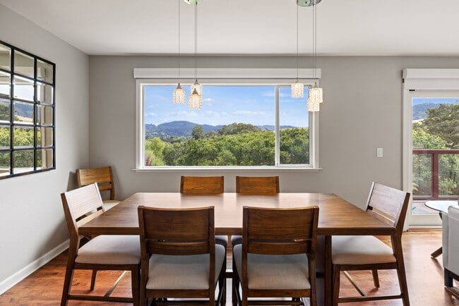 Photo - 3035 Ribera Rd