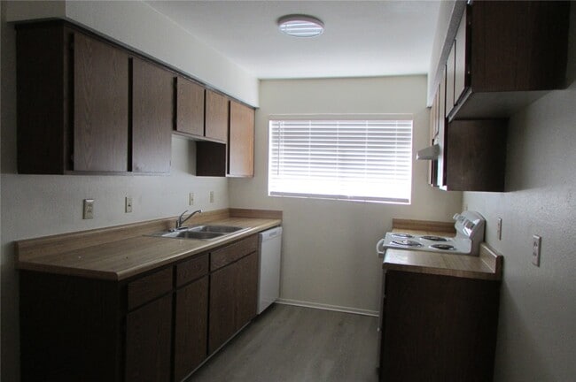 Photo - 791 Baseline Rd Unidad 4