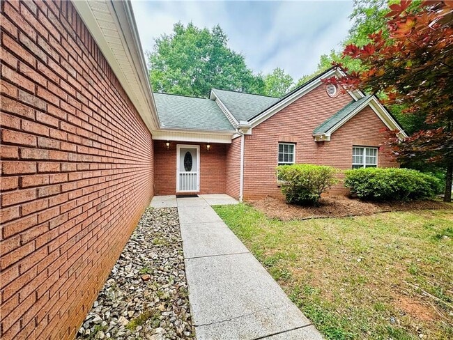 Photo - 1080 Hunters Crossing Ln