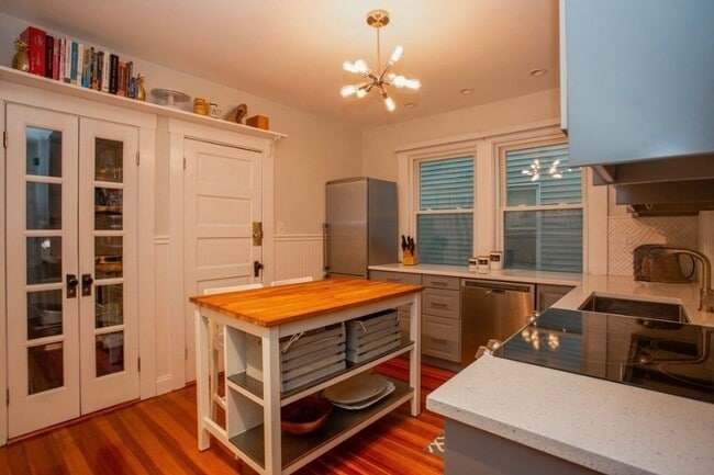 Photo - 19 Hallam St Unit 2