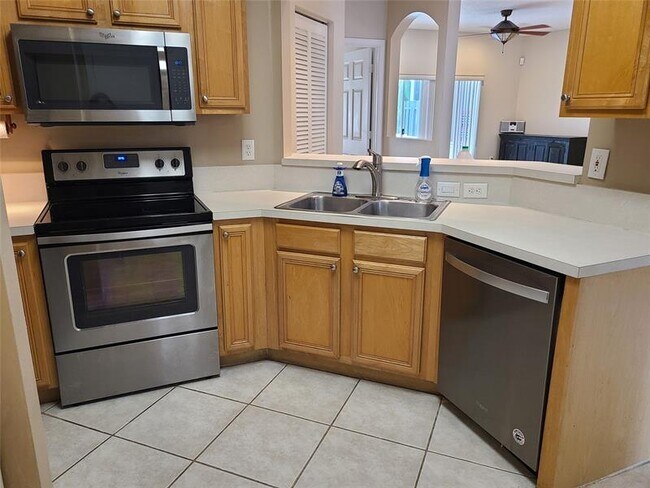 Photo - 4740 SW 12th Pl