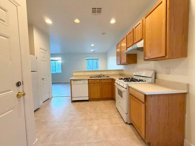 Photo - 9888 Fountain Walk Ave