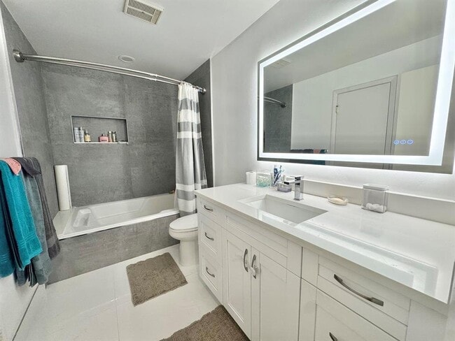 Photo - 7174 Sportsman Dr