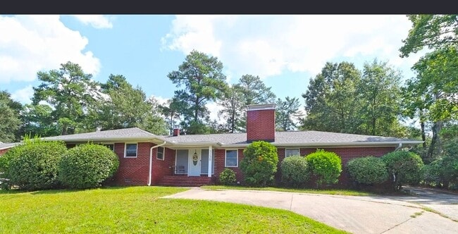 Building Photo - Forest Acres