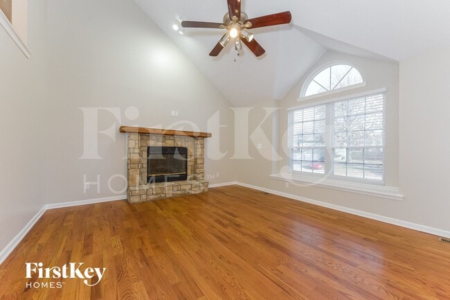 Photo - 407 Kimberly Dr