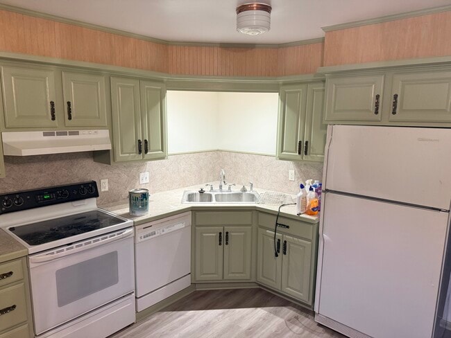 Building Photo - 39 E Salzburg Rd Unit 1