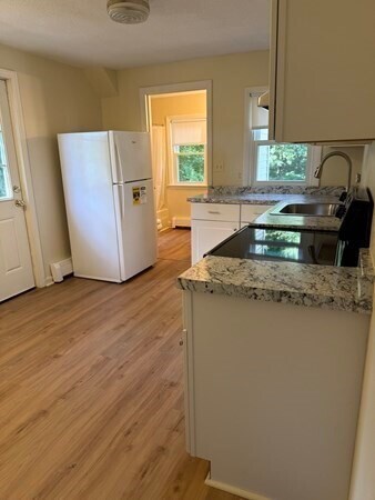 Building Photo - 23 Sunnyside Ave Unit 3