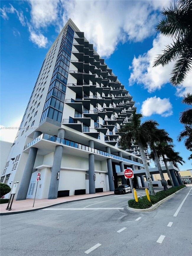 Building Photo - 5252 NW 85th Ave Unit 1201 Rental