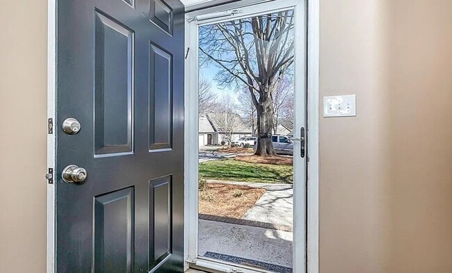 Photo - 3107 Selwyn Farms Ln