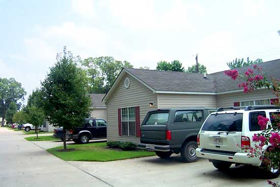 Photo - 1005 N Franklin St Apartments