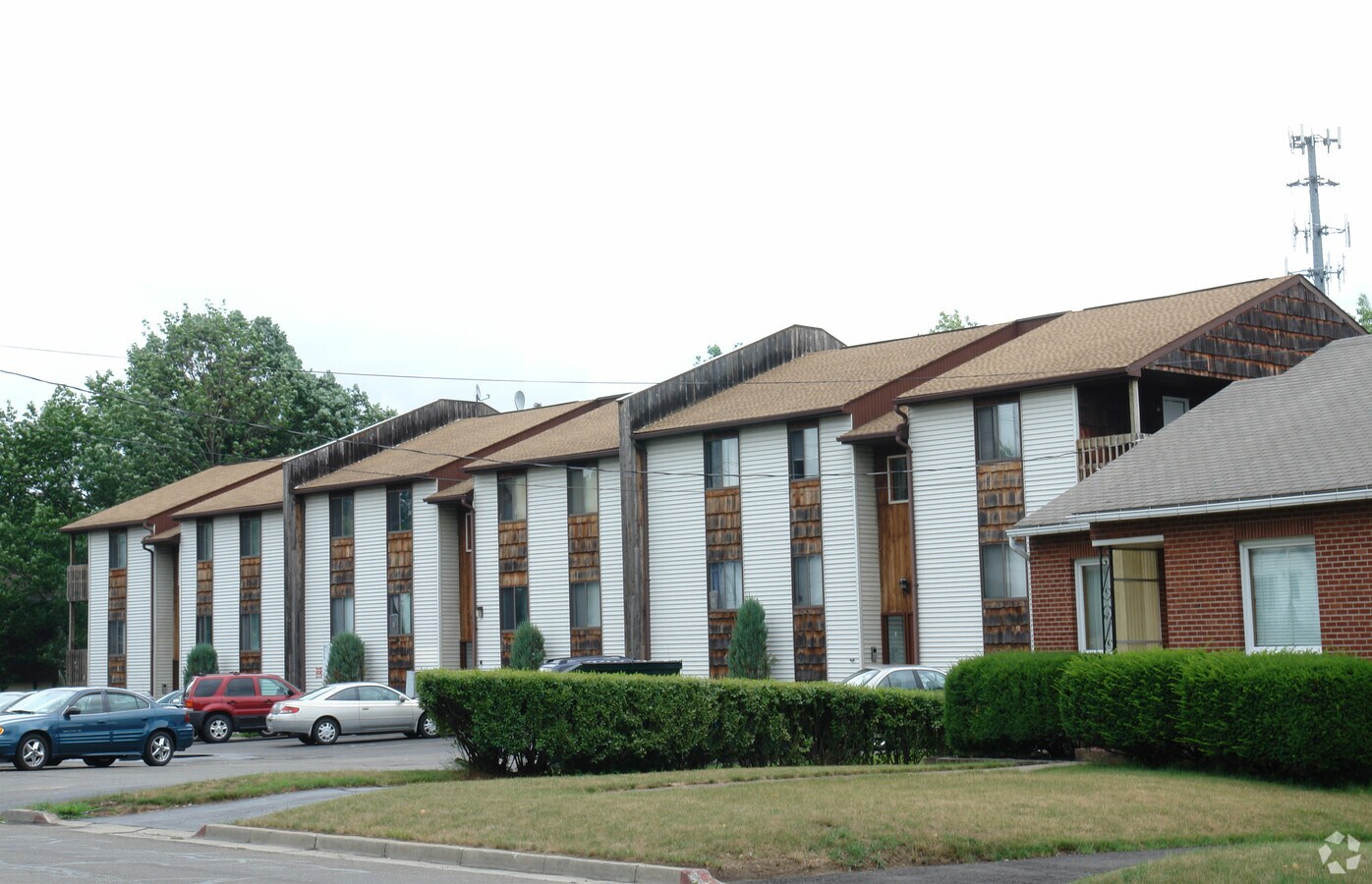 Ivy Terrace Apartments - Ivy Terrace Apartments