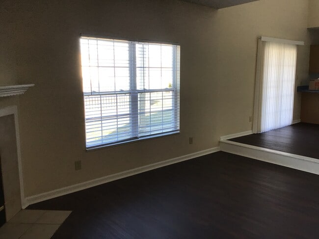 Photo - 2440 Tiptop Dr