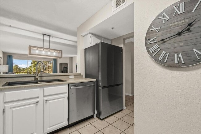 Photo - 13917 Fairway Island Dr Unit 922