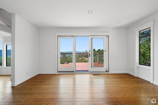 Building Photo - 19 Venado Dr Rental