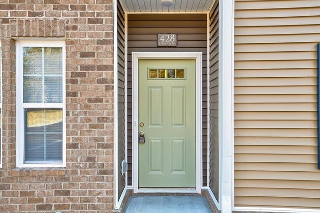 Photo - 428 E Norton Rd