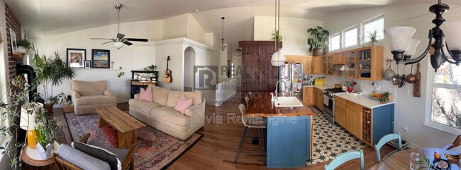 Photo - 2262 Muir Ln