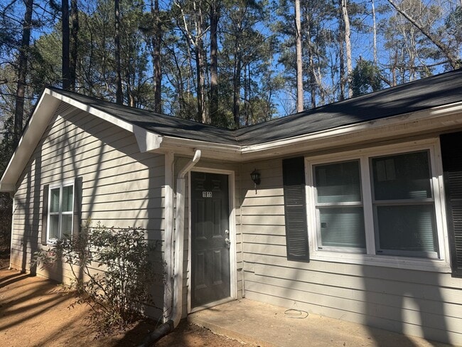 Building Photo - 1615/1617 Cedar Shoals Dr Unit 1615