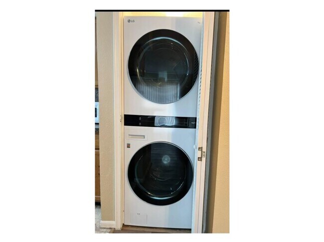 Photo - 2120 El Paseo St Unidad 102