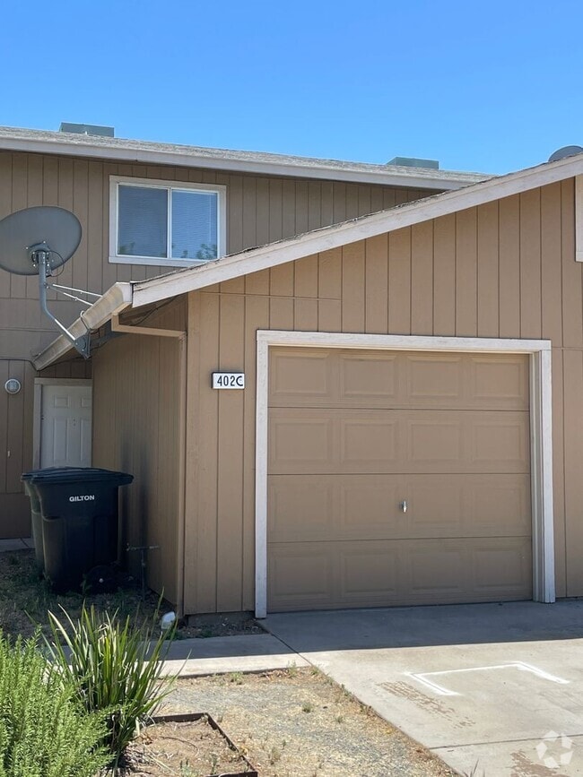 Building Photo - Close to Downtown Unit #C Rental