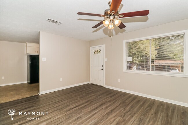 421 Monica Ln