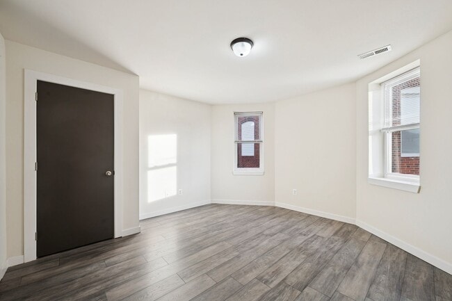 Photo - 876 Wynnewood Rd Unit 2