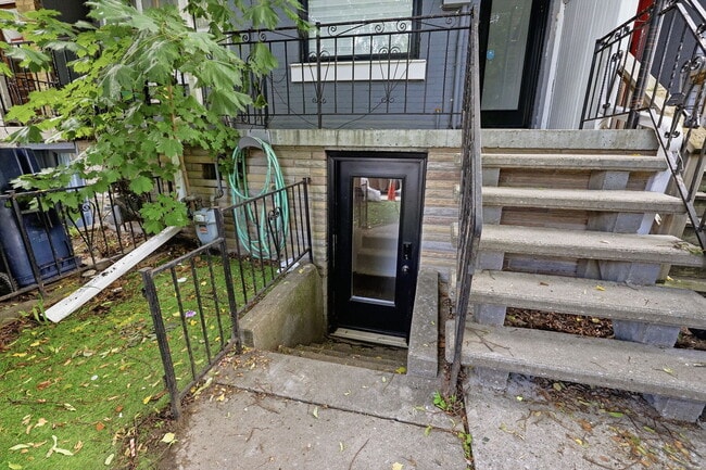 Photo - 284 Euclid Ave
