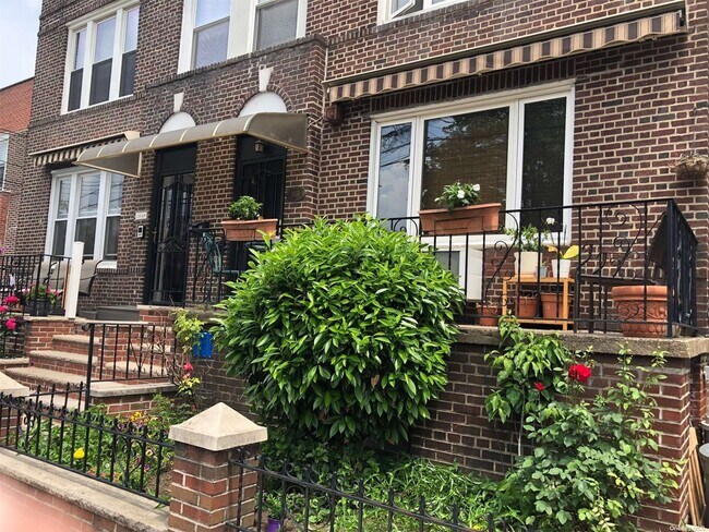 Photo - 18-51 21st Rd Townhome