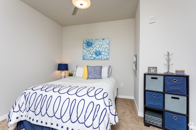 Studio - The Quarry Apartments