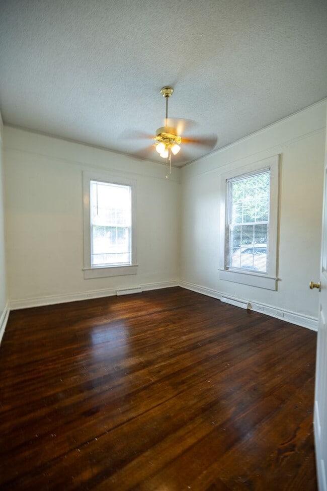 1112 Olympia Ave