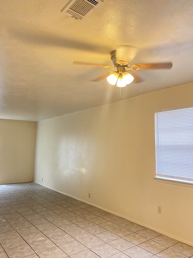 Photo - 1512 Pine Ridge Dr Unit A