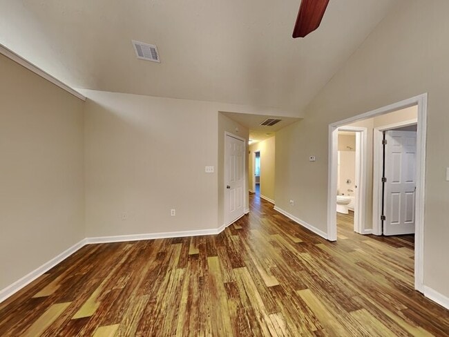 Photo - 9191 Jefferson Village Dr SW