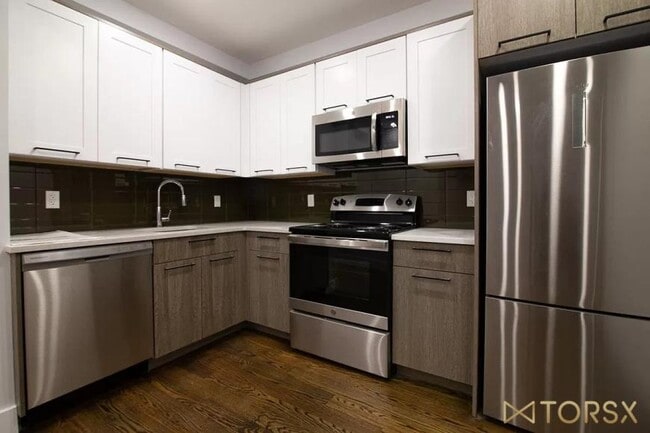 Building Photo - 1 bedroom in BROOKLYN NY 11206 Unit 2F Rental
