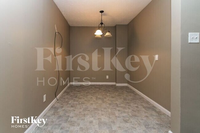 Photo - 6630 W 10th St