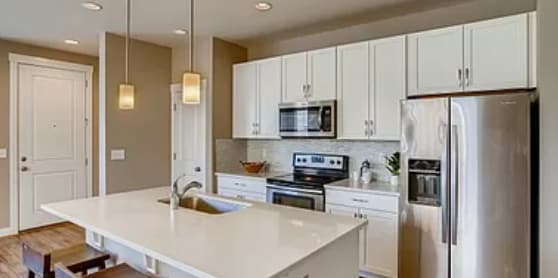 Photo - 16467 Zuni Pl