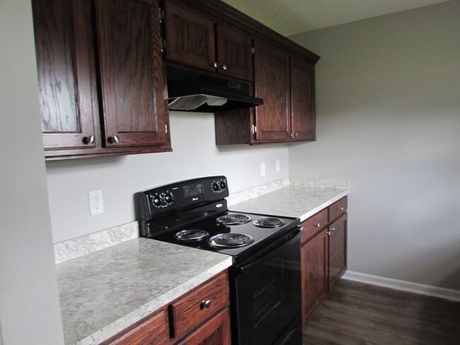 Photo - 1000A Mayfield Dr