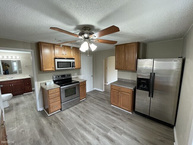 3 br, 1 bath House - 2418 Dunlap St - 3 br, 1 bath House - 2418 Dunlap St