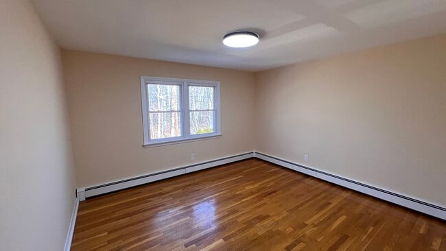 Photo - 372 Gilbert Ave Unit #2