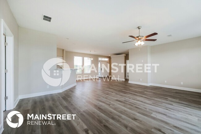 Photo - 3202 6th St W